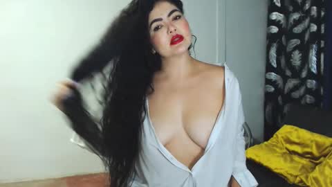 tuti online show from 12-18-25, 02:17