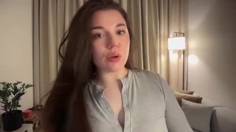 Snapshot of tutti_frutti_ chatting on 06-28-26, 06:47 Ariana online show from 06-28-26, 06:47