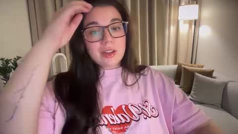 Snapshot of tutti_frutti_ chatting on 07-03-26, 09:43 Ariana online show from 07-03-26, 09:43