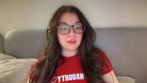 Snapshot of tutti_frutti_ chatting on 07-16-26, 08:26 Ariana online show from 07-16-26, 08:26
