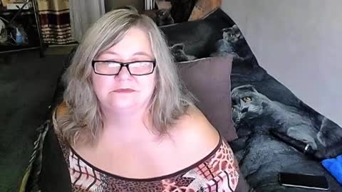 Lana online show from 09-29-25, 06:57