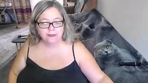 Lana online show from 10-16-25, 02:34