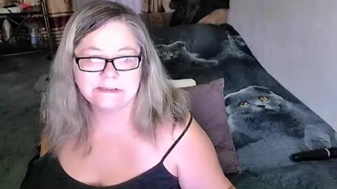 Lana online show from 01-12-26, 01:33