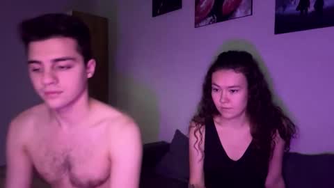 Twin Flame online show from 10-22-25, 04:40