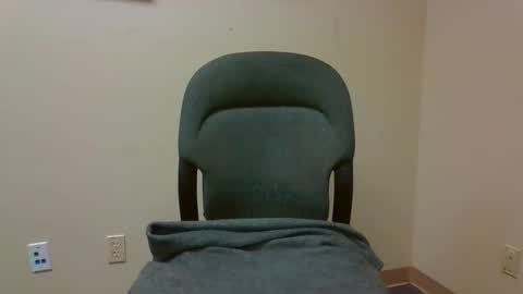 Snapshot of twayne29x chatting on 10-24-25, 01:03 twayne29x online show from 10-24-25, 01:03