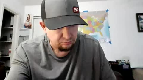 Snapshot of tweeter74 chatting on 12-18-24, 12:21 Tweeter74 online show from 12-18-24, 12:21