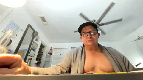 Snapshot of tweeter74 chatting on 12-25-24, 06:09 Tweeter74 online show from 12-25-24, 06:09