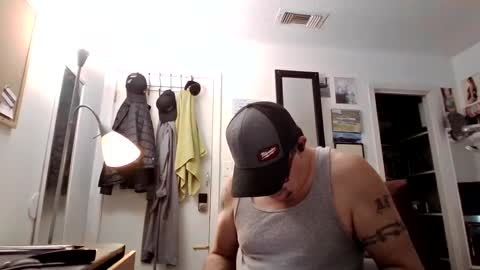 Snapshot of tweeter74 chatting on 01-01-25, 09:41 Tweeter74 online show from 01-01-25, 09:41