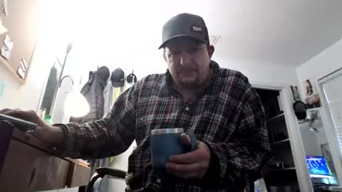 Snapshot of tweeter74 chatting on 01-06-25, 02:14 Tweeter74 online show from 01-06-25, 02:14