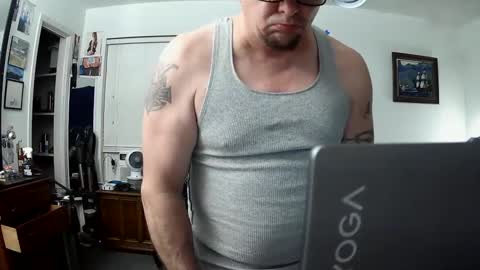 Snapshot of tweeter74 chatting on 03-03-25, 10:17 Tweeter74 online show from 03-03-25, 10:17