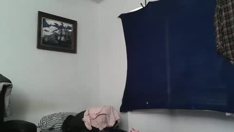 Snapshot of tweeter74 chatting on 09-08-25, 03:33 Tweeter74 online show from 09-08-25, 03:33