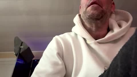 Snapshot of twerkandjerkk chatting on 02-10-26, 07:01 twerkandjerkk online show from 02-10-26, 07:01