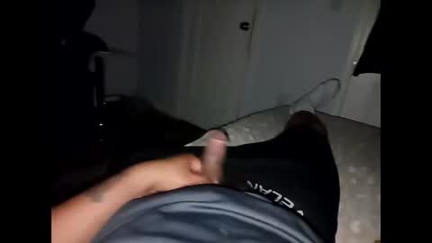 Snapshot of twest84 chatting on 09-27-25, 09:25 twest84 online show from 09-27-25, 09:25