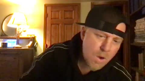 Snapshot of twiinsoul chatting on 12-22-24, 05:23 twiinsoul online show from 12-22-24, 05:23