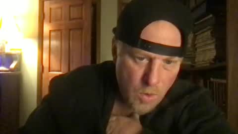 Snapshot of twiinsoul chatting on 01-01-25, 04:18 twiinsoul online show from 01-01-25, 04:18