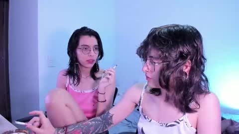 Snapshot of twilightmuses chatting on 10-12-25, 12:20 Eve Lili online show from 10-12-25, 12:20