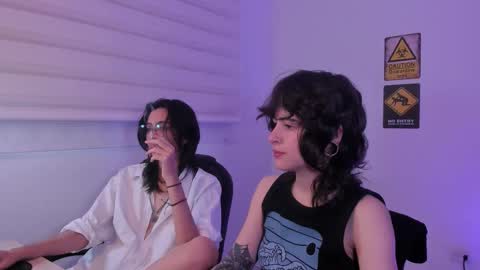 Snapshot of twilightmuses chatting on 01-10-26, 10:25 Eve Lili online show from 01-10-26, 10:25