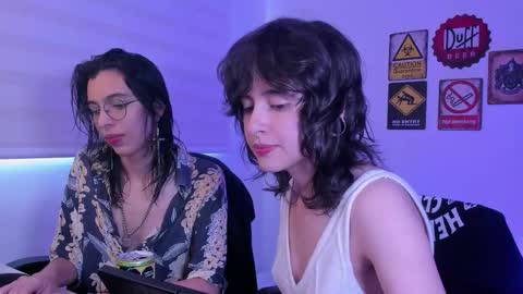 Snapshot of twilightmuses chatting on 01-31-26, 09:02 Eve Lili online show from 01-31-26, 09:02