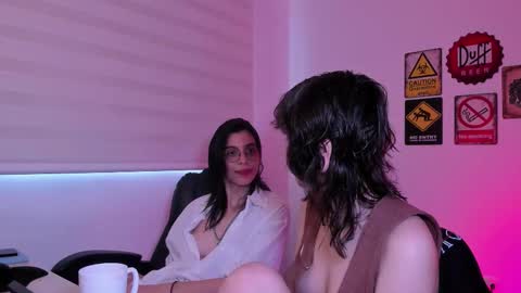 Snapshot of twilightmuses chatting on 02-16-26, 07:21 Eve Lili online show from 02-16-26, 07:21