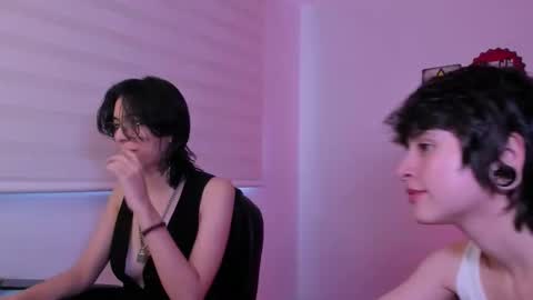 Snapshot of twilightmuses chatting on 03-04-26, 09:43 Eve Lili online show from 03-04-26, 09:43