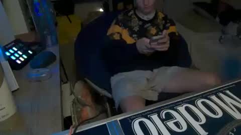 Snapshot of twinktools chatting on 09-18-25, 05:09 shytwink online show from 09-18-25, 05:09