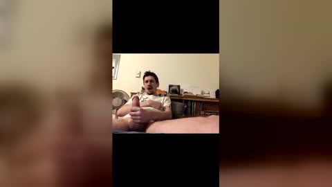 Snapshot of twinkymcgee1234 chatting on 11-26-25, 08:04 TwinkyMcgee online show from 11-26-25, 08:04