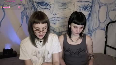 Snapshot of twins_terror chatting on 01-11-26, 06:46 Sin and Skin online show from 01-11-26, 06:46