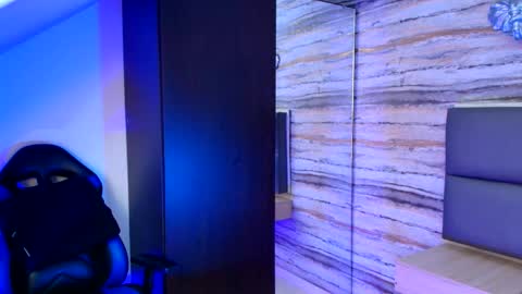 twinslovers_ online show from 11-20-25, 03:50