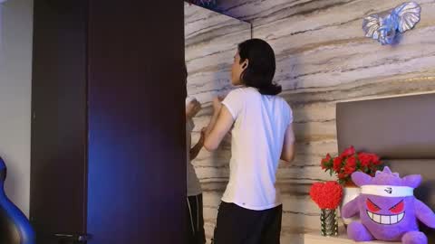 twinslovers_ online show from 02-21-26, 04:02