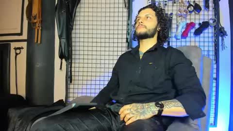 Clio  Tadeo online show from 02-23-25, 06:01