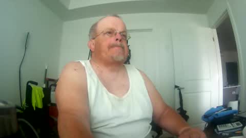 two_wheels_two_balls online show from 05-13-26, 02:25