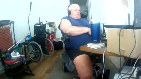 two_wheels_two_balls online show from 06-06-26, 04:12