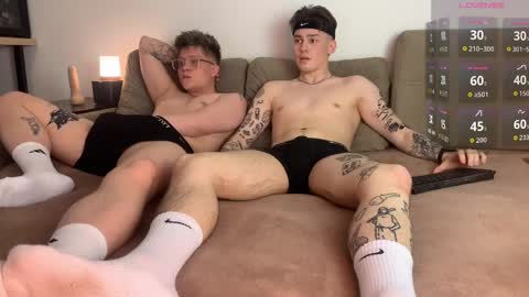 Noah blonde and Josh dark hair Nike guy online show from 04-05-26, 03:20