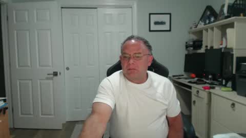 Twopeopleinlove online show from 10-02-25, 10:00