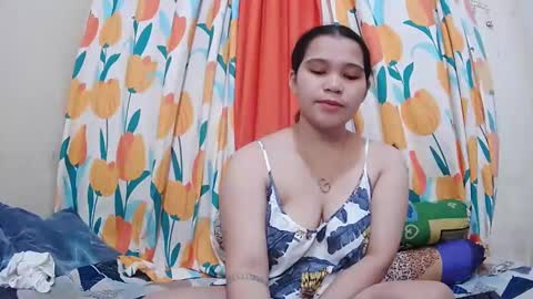Lyn and lea online show from 02-01-25, 02:58