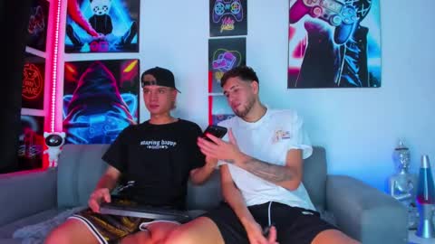 Oscar and Moises online show from 03-09-25, 04:00