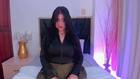 Tyanna Ferrell online show from 10-16-25, 02:12