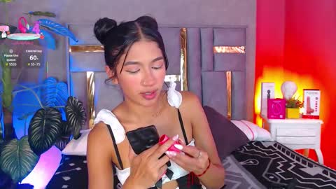 Snapshot of tyla_ks chatting on 12-19-25, 08:05 tyla_ks online show from 12-19-25, 08:05