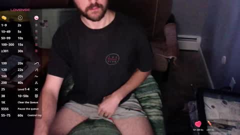 Snapshot of tyler4478 chatting on 12-18-25, 06:03 tyler4478 online show from 12-18-25, 06:03