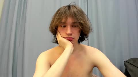 Snapshot of tyler__johnson chatting on 01-18-25, 12:46 Tyler  johnson online show from 01-18-25, 12:46