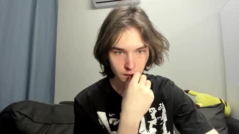 Snapshot of tyler__johnson chatting on 01-31-25, 12:17 Tyler  johnson online show from 01-31-25, 12:17