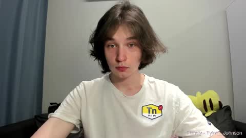 Snapshot of tyler__johnson chatting on 02-04-25, 08:06 Tyler  johnson online show from 02-04-25, 08:06