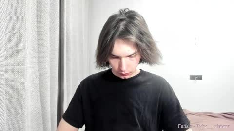 Snapshot of tyler__johnson chatting on 02-10-25, 01:14 Tyler  johnson online show from 02-10-25, 01:14