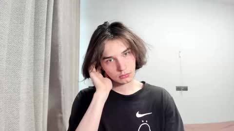 Snapshot of tyler__johnson chatting on 02-19-25, 12:22 Tyler  johnson online show from 02-19-25, 12:22