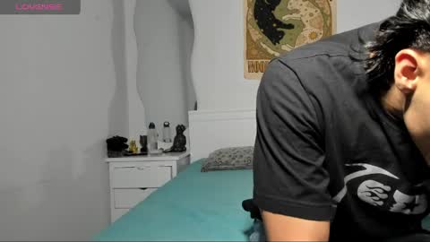 tyler_axel online show from 05-11-26, 01:44