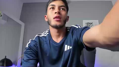 Tyler Fox online show from 03-11-26, 09:54