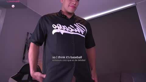 Snapshot of tyler_muscle chatting on 10-30-25, 03:57 David online show from 10-30-25, 03:57