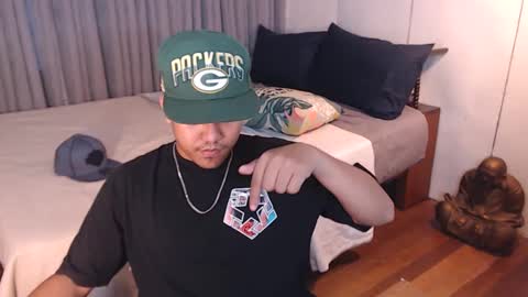 Snapshot of tylerwatson22 chatting on 12-19-24, 02:01 tyler online show from 12-19-24, 02:01