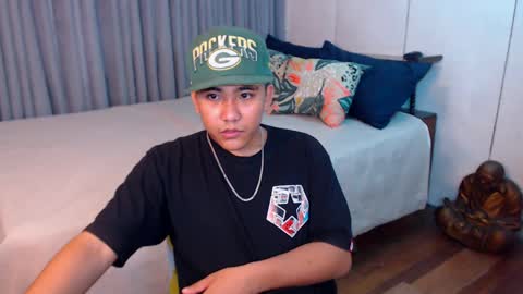 Snapshot of tylerwatson22 chatting on 12-21-24, 03:03 tyler online show from 12-21-24, 03:03