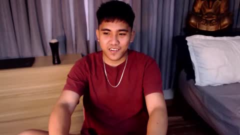 Snapshot of tylerwatson22 chatting on 01-21-25, 04:10 tyler online show from 01-21-25, 04:10